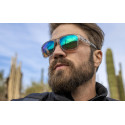 Okulary polaryzacyjne Wiley X Trek Captivate Zielone lustro / Jasnoszary kryształ roz. m-l Okulary polaryzacyjne Wiley X Trek Captivate Zielone lustro / Jasnoszary kryształ roz. m-l