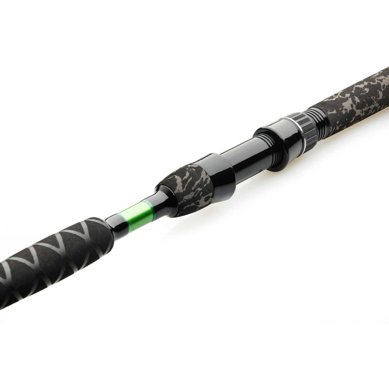 Wędka Madcat Green Deluxe 2 SKŁADY 320cm / 150-300g Wędka Madcat Green Deluxe 2 SKŁADY 320cm / 150-300g