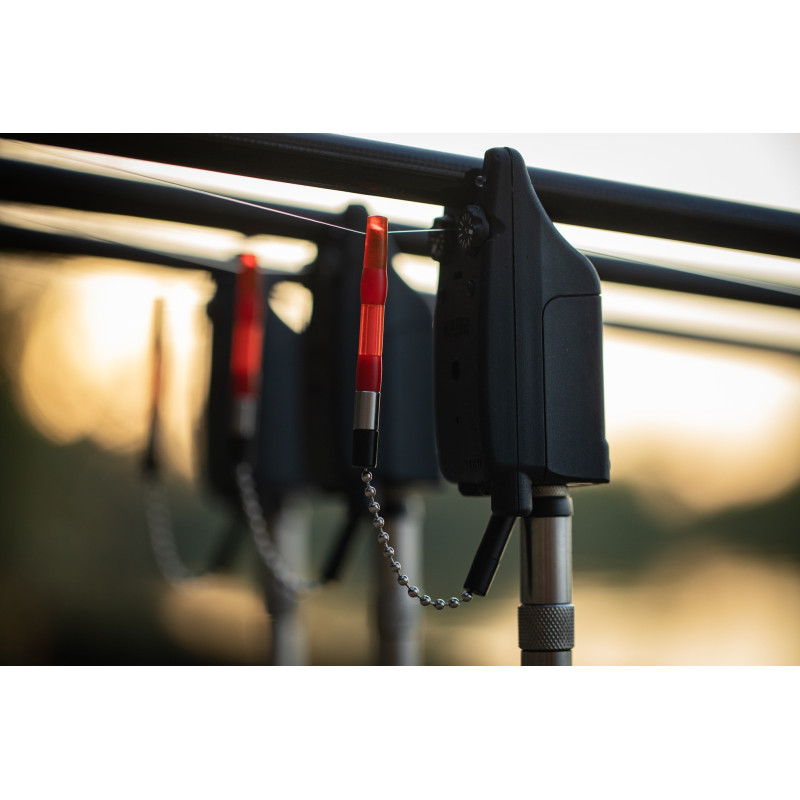 Hanger Basix Mini Stow czerwony Korda Hanger Basix Mini Stow czerwony Korda