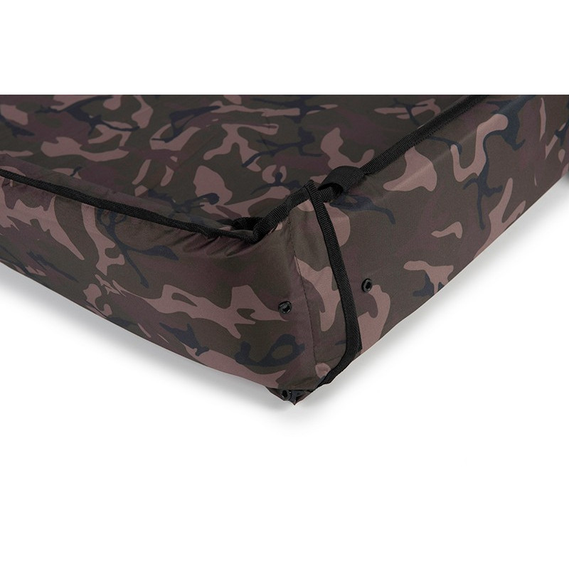Mata karpiowa FOX Camo Mat with Sides CCC057 / transportowe: 86 x 40 x 8 cm Mata karpiowa FOX Camo Mat with Sides CCC057 / transportowe: 86 x 40 x 8 cm