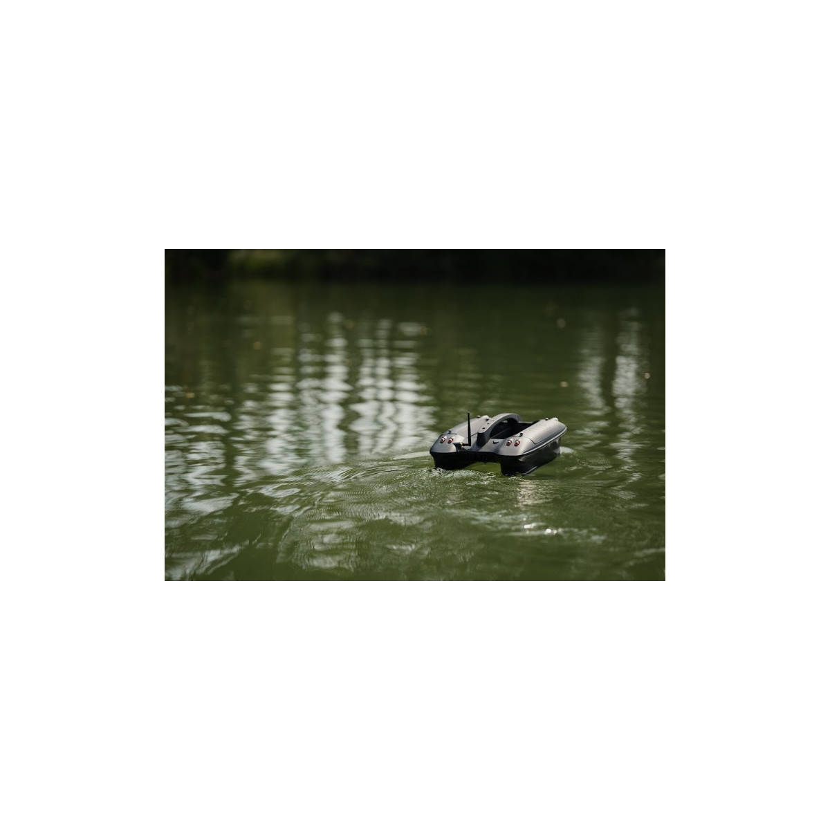 lodka-zanetowa-deeper-quest-baitboat-deeper lodka-zanetowa-deeper-quest-baitboat-deeper