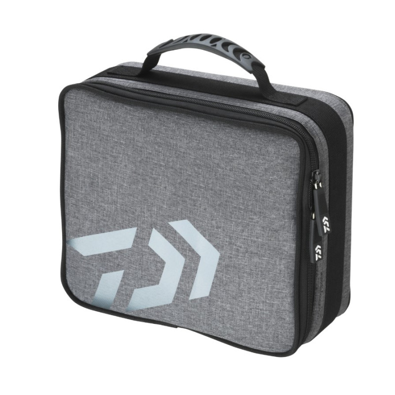 Torba Daiwa na kołowrotek D-Vec Reel Protection Case roz. M Torba Daiwa na kołowrotek D-Vec Reel Protection Case roz. M