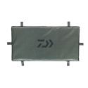 Mata Daiwa do odhaczania Black Widow Carp Craddle 15840-007 / 100 x 50 x 20 cm Mata Daiwa do odhaczania Black Widow Carp Craddle 15840-007 / 100 x 50 x 20 cm