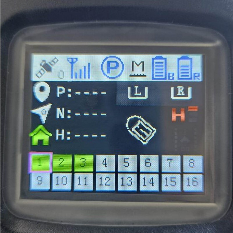 Łódka zanętowa Boatman Vulcan Pro Carbon Gps + Echosonda Sn4 Łódka zanętowa Boatman Vulcan Pro Carbon Gps + Echosonda Sn4