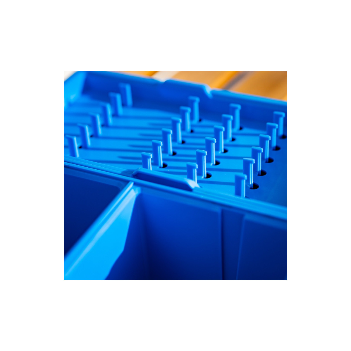 Organizer VDE-Robinson Feeder Box Pro 35x22x7cm Organizer VDE-Robinson Feeder Box Pro 35x22x7cm