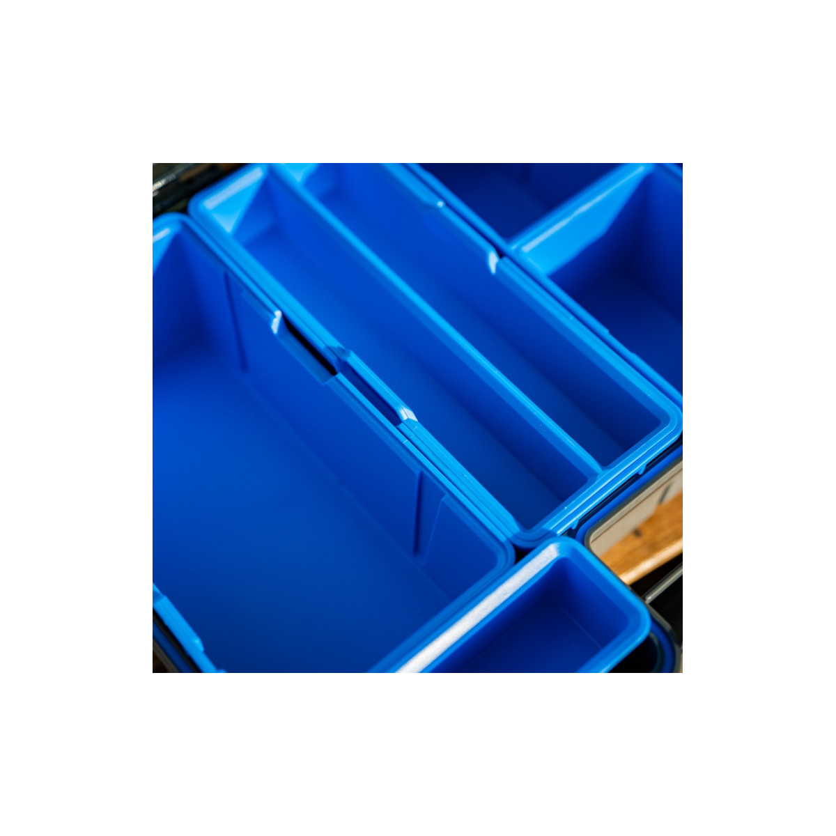 Organizer VDE-Robinson Feeder Box Pro 35x22x7cm Organizer VDE-Robinson Feeder Box Pro 35x22x7cm