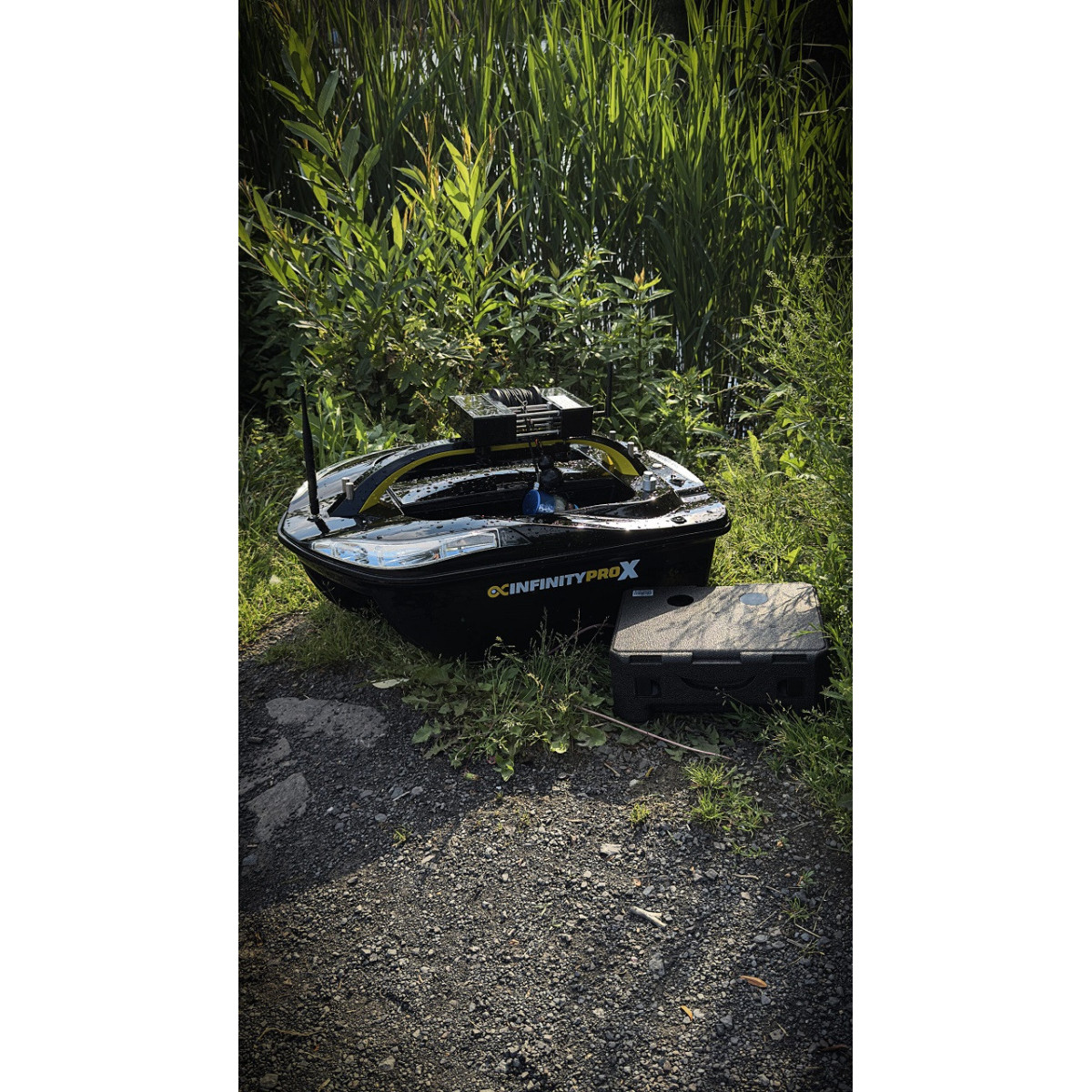 Łódka zanętowa Infinity Boat ProX Premium Łódka zanętowa Infinity Boat ProX Premium