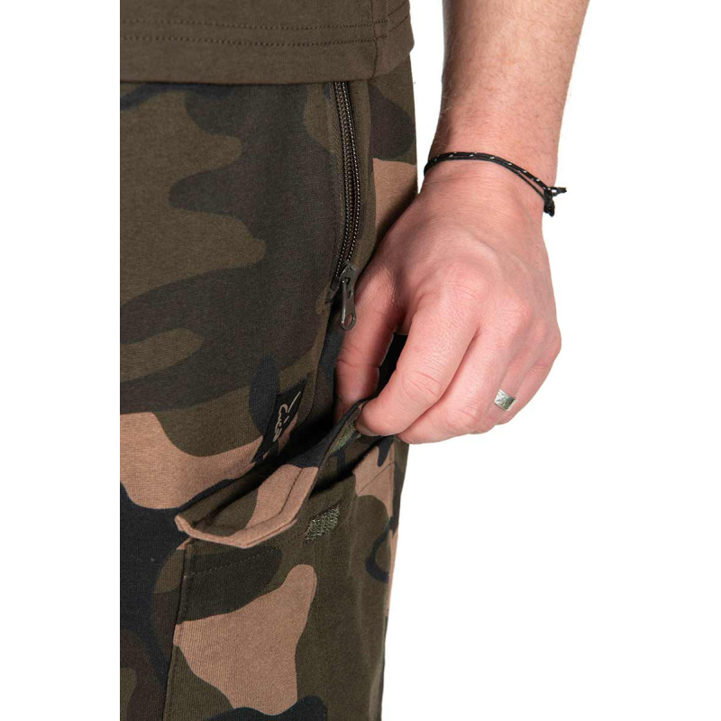 Spodenki Fox LW Camo Jogger Shorts roz.M Spodenki Fox LW Camo Jogger Shorts roz.M