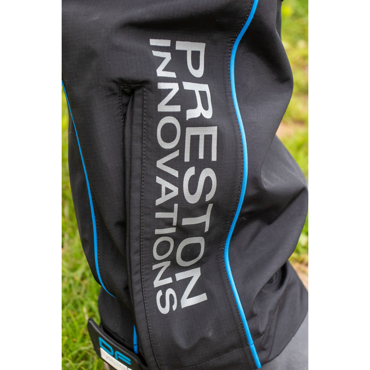 Komplet Preston DFH Suit roz.XL Komplet Preston DFH Suit roz.XL
