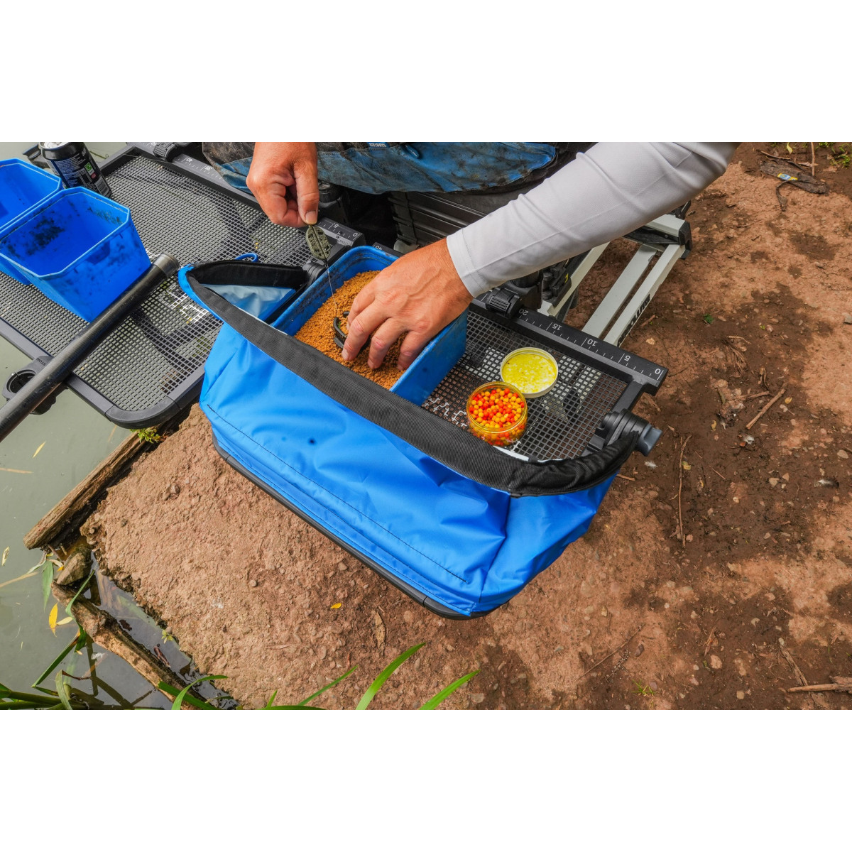 Tacka Preston Ventalite Hoodie Side Tray - Small Tacka Preston Ventalite Hoodie Side Tray - Small