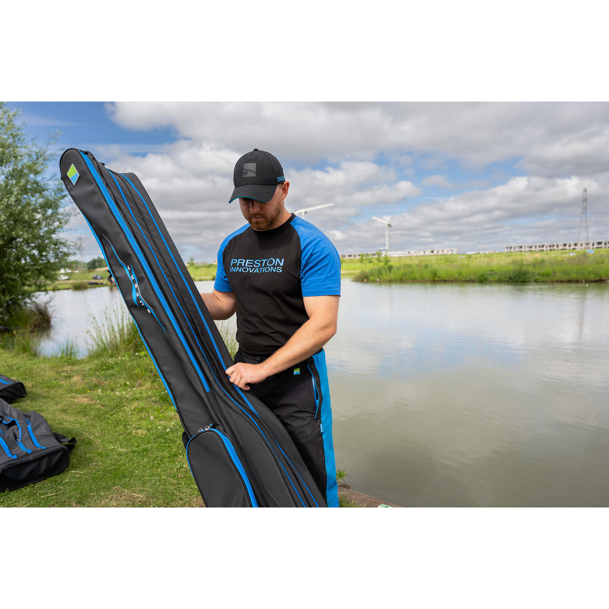 Pokrowiec Preston Supera X 4 Rod 195cm Pokrowiec Preston Supera X 4 Rod 195cm