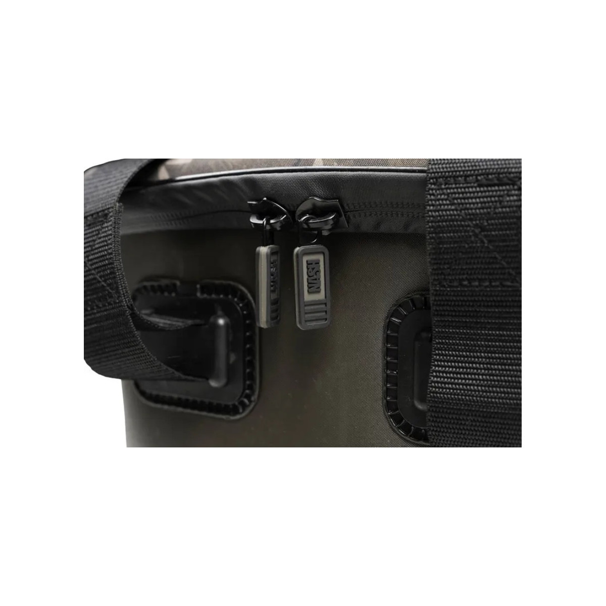 Torba Nash Subterfuge Waterbox Carryall Medium 36L 27x30x30cm Torba Nash Subterfuge Waterbox Carryall Medium 36L 27x30x30cm