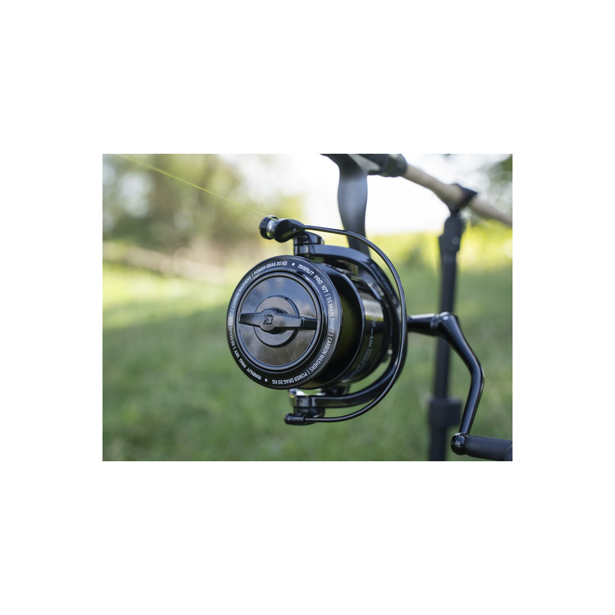 Kołowrotek Delphin MAMUT PRO 12T DP 12000 Kołowrotek Delphin MAMUT PRO 12T DP 12000