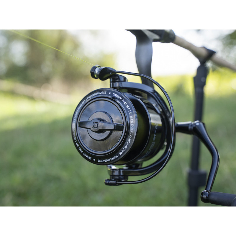 Kołowrotek Delphin MAMUT PRO 12T DP 12000 Kołowrotek Delphin MAMUT PRO 12T DP 12000