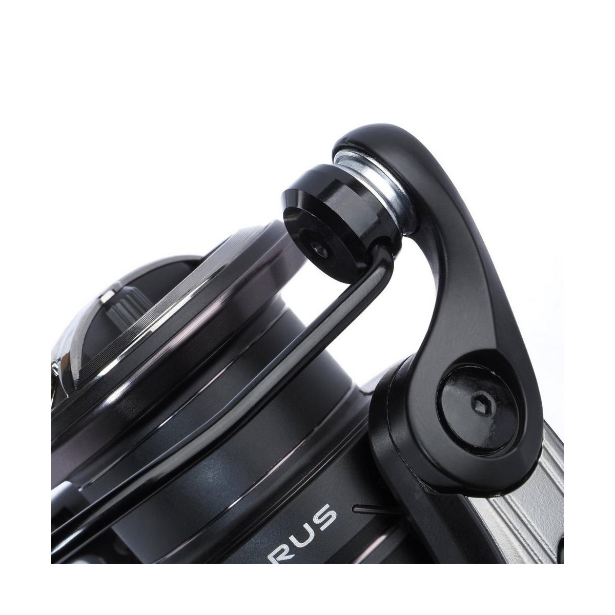 Kołowrotek Savage Gear EXORUS C3000 Kołowrotek Savage Gear EXORUS C3000