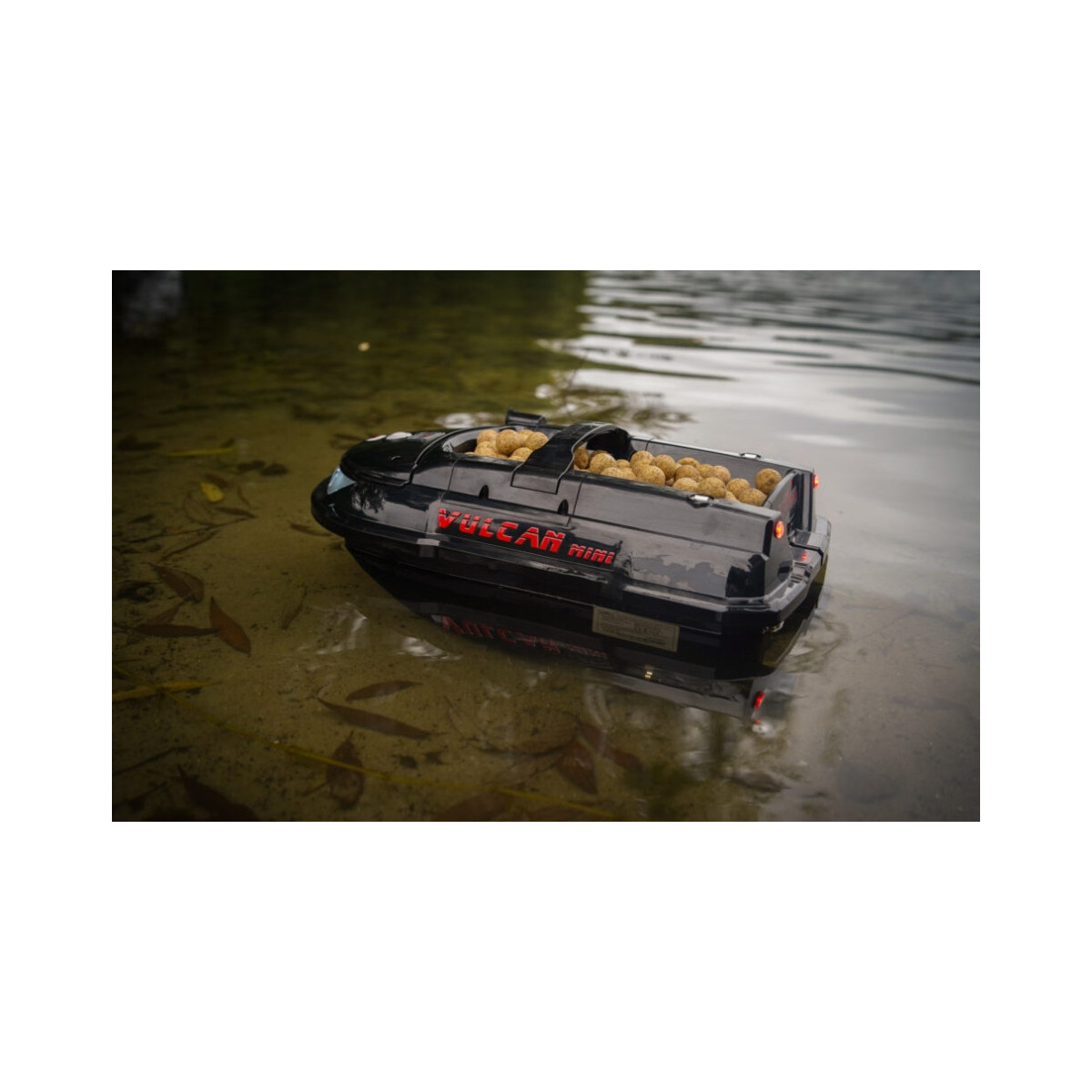 Łódka zanętowa BoatmanVulcan Mini GPS Łódka zanętowa BoatmanVulcan Mini GPS