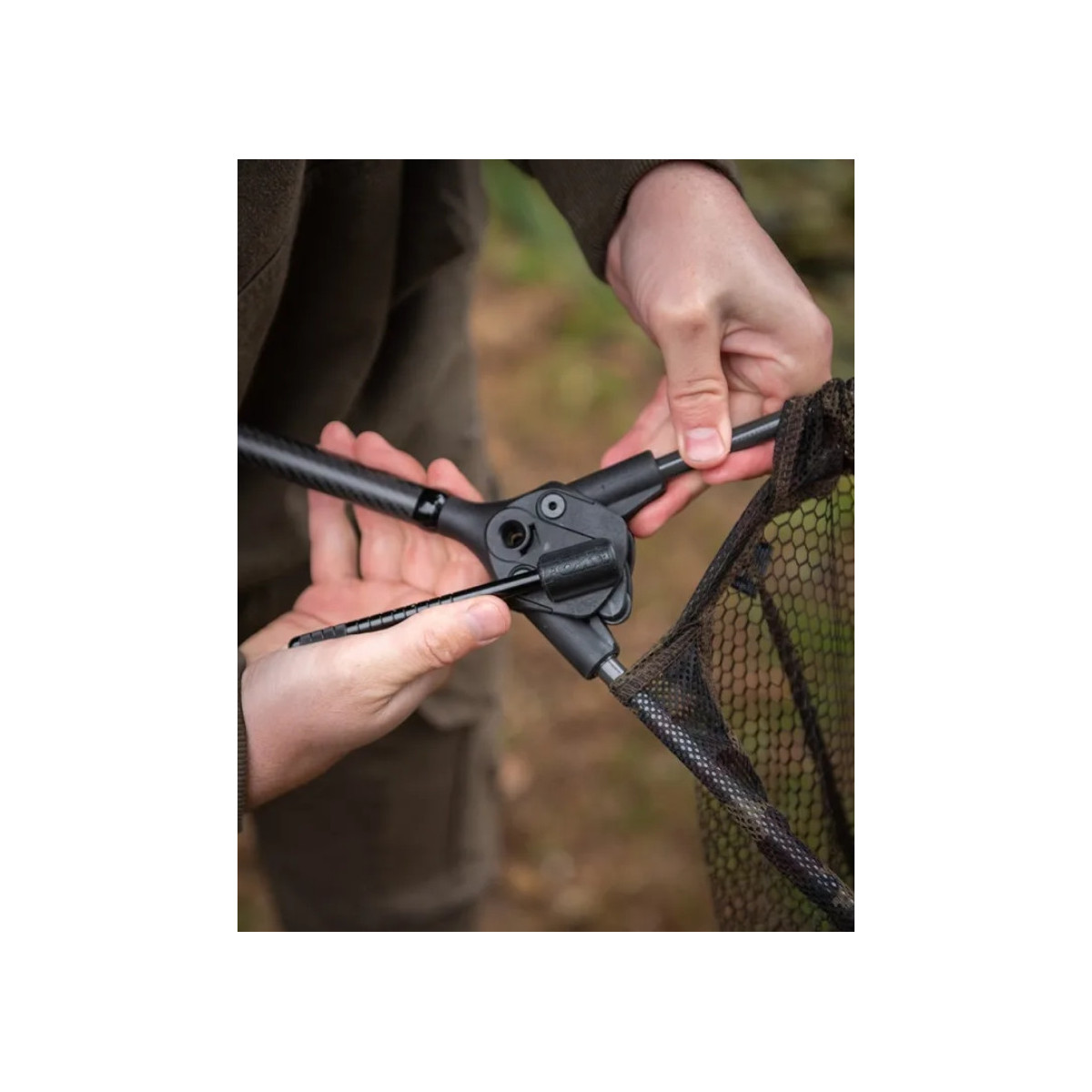 Podbierak Fox Lever-Lok Landing Net 6ft/42" Podbierak Fox Lever-Lok Landing Net 6ft/42"