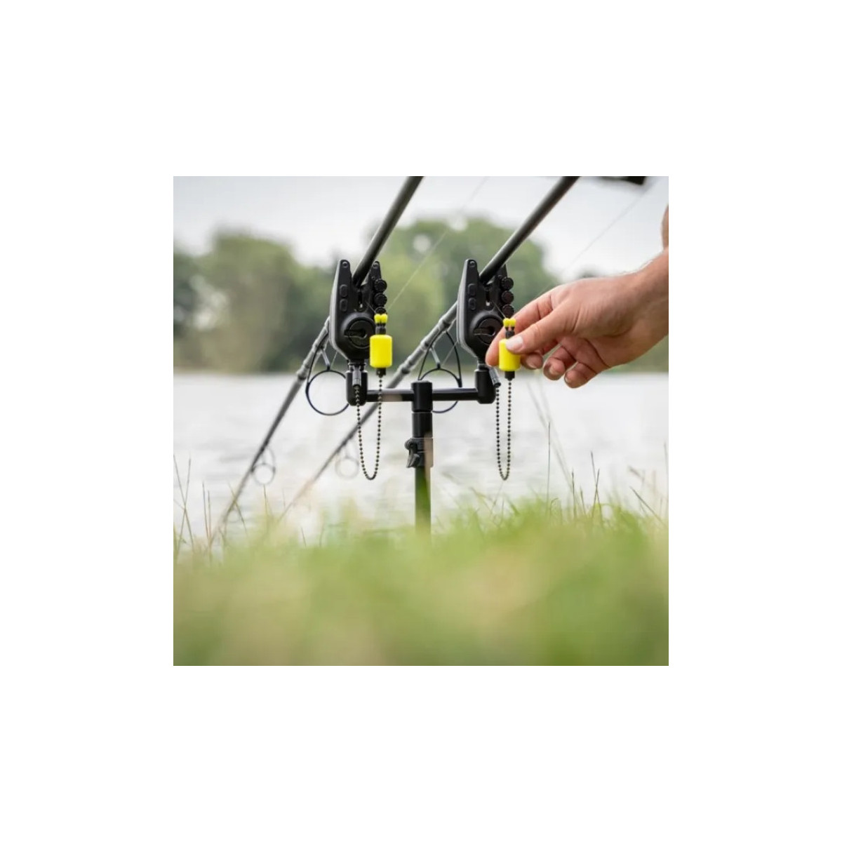 Zestaw sygnalizatorów Avid Carp VTX+ 3+1 Bite Alarm Set Zestaw sygnalizatorów Avid Carp VTX+ 3+1 Bite Alarm Set