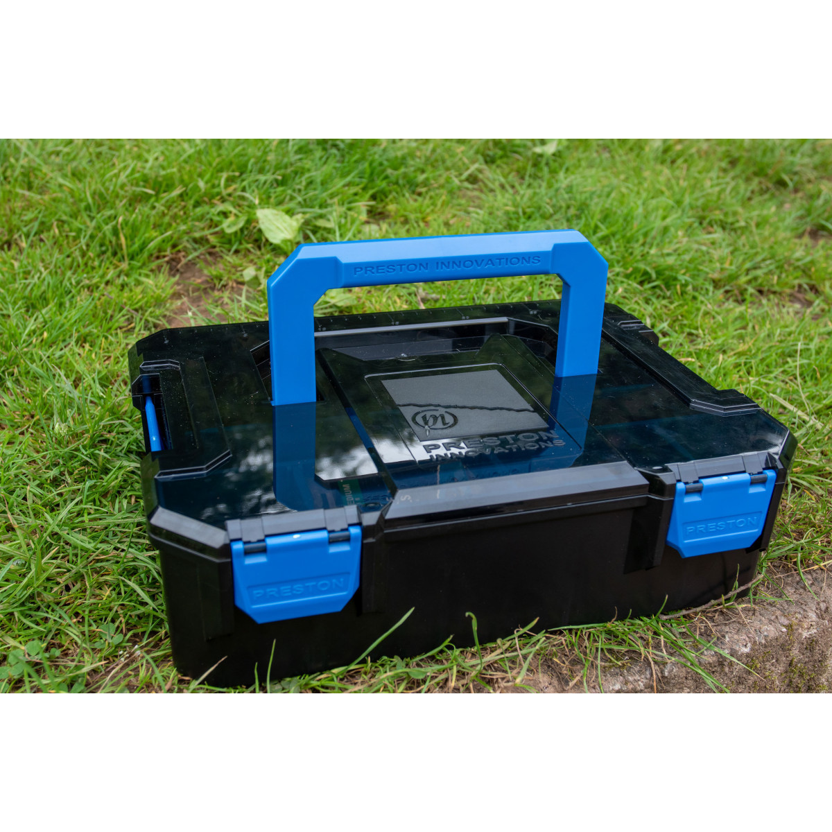 Pudełko Preston Hardcase Feeder System 35x27x10cm Pudełko Preston Hardcase Feeder System 35x27x10cm